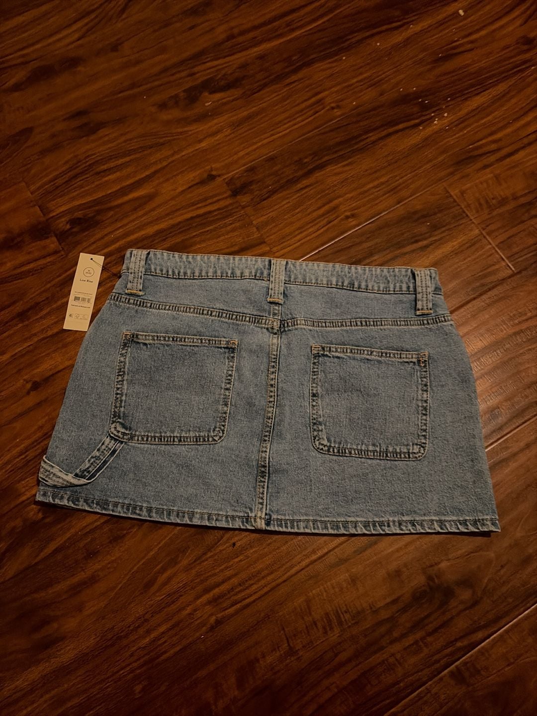 Product thumbnail 4