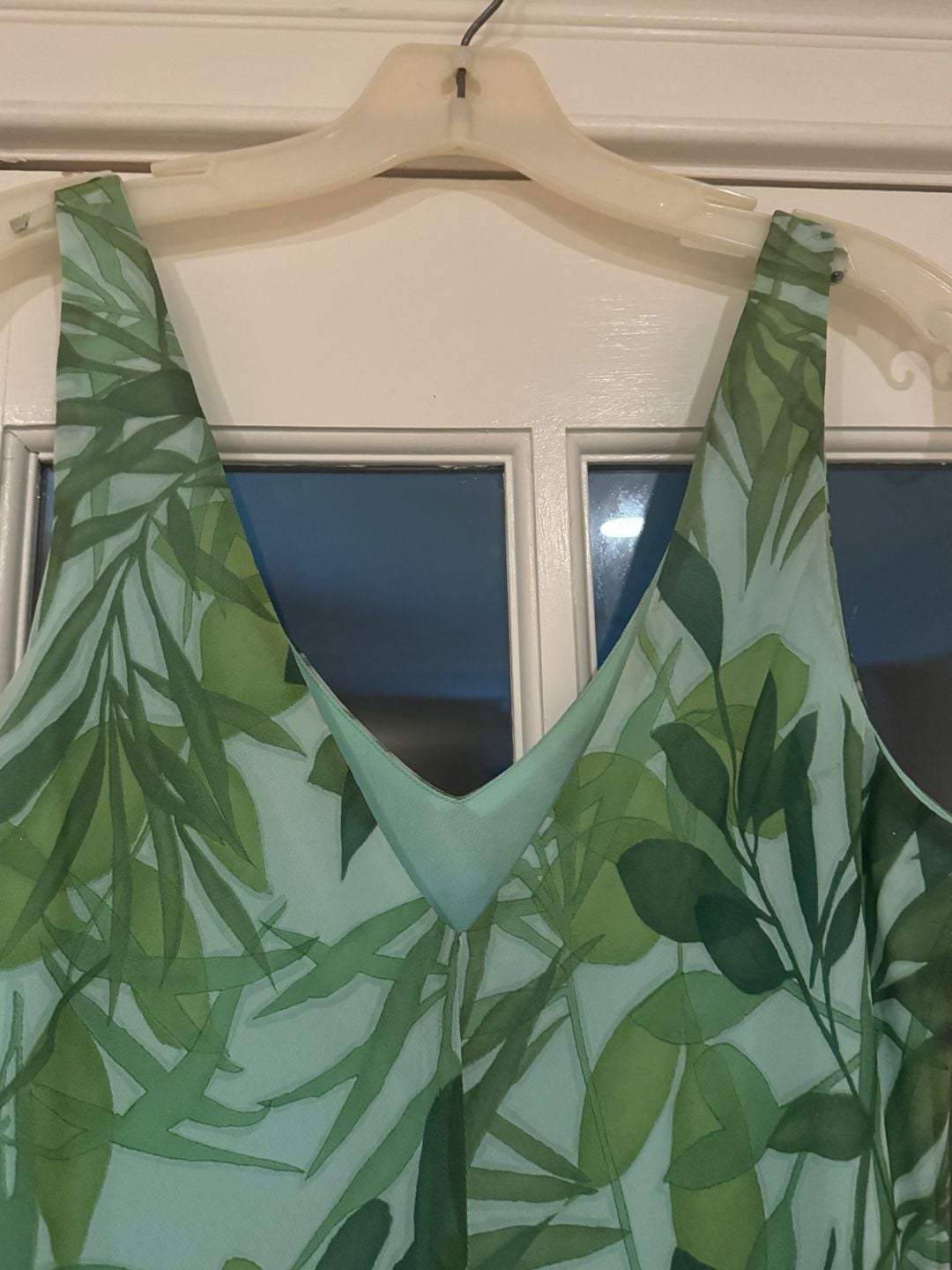 Ann Taylor Women's Sleeveless V-Neck Maxi Dress in Green Leaf Botanical Print 6
