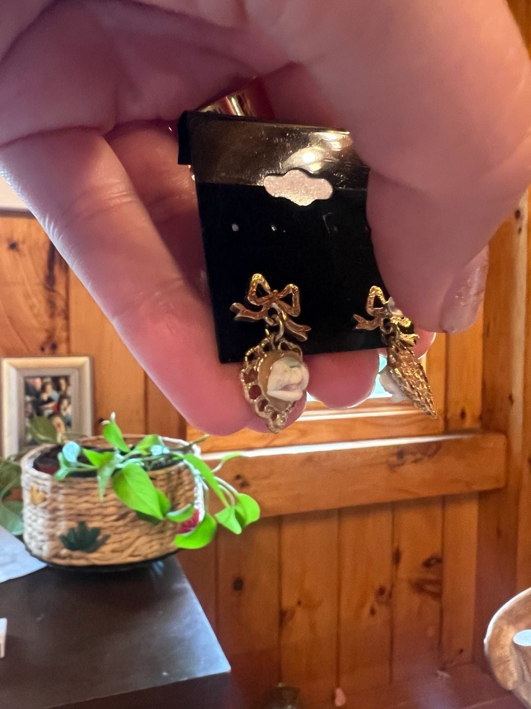 Vintage Gold-Tone Bow and Heart Drop Earrings with Floral Cameo Detail 5
