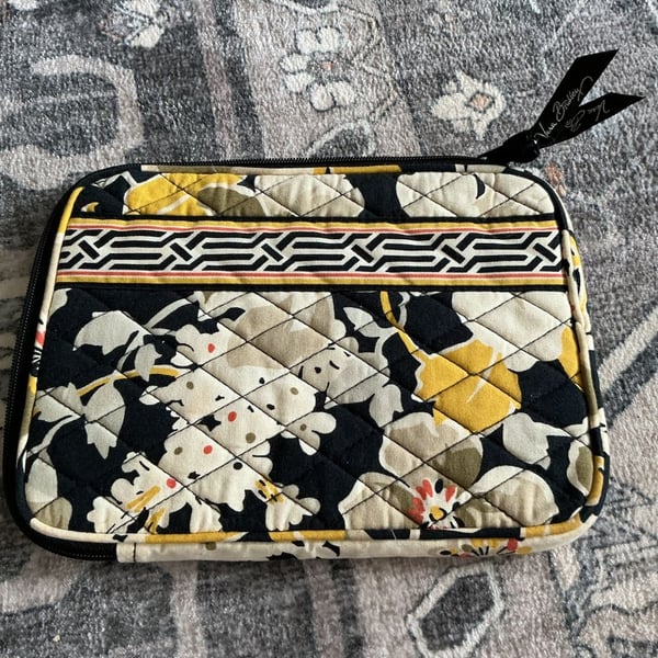 Vera Bradley Quilted E-Reader Protective Sleeve in Dogwood Print