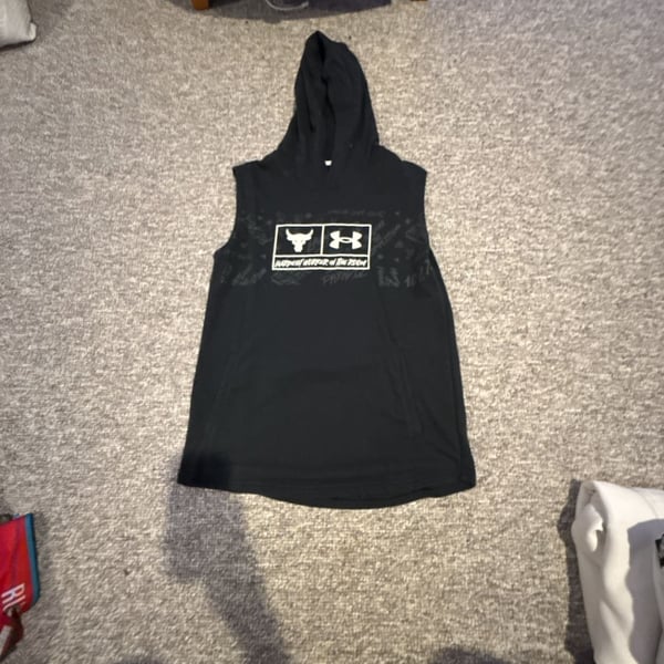 Youth XL Under Armour Project Rock Hardest Worker in the Room Sleeveless Hoodie