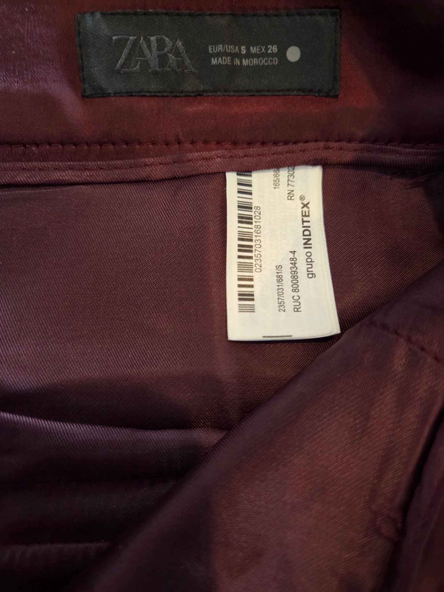 Zara Women's Burgundy High-Rise Dress Trousers. Retails for $99 (see pic). 6