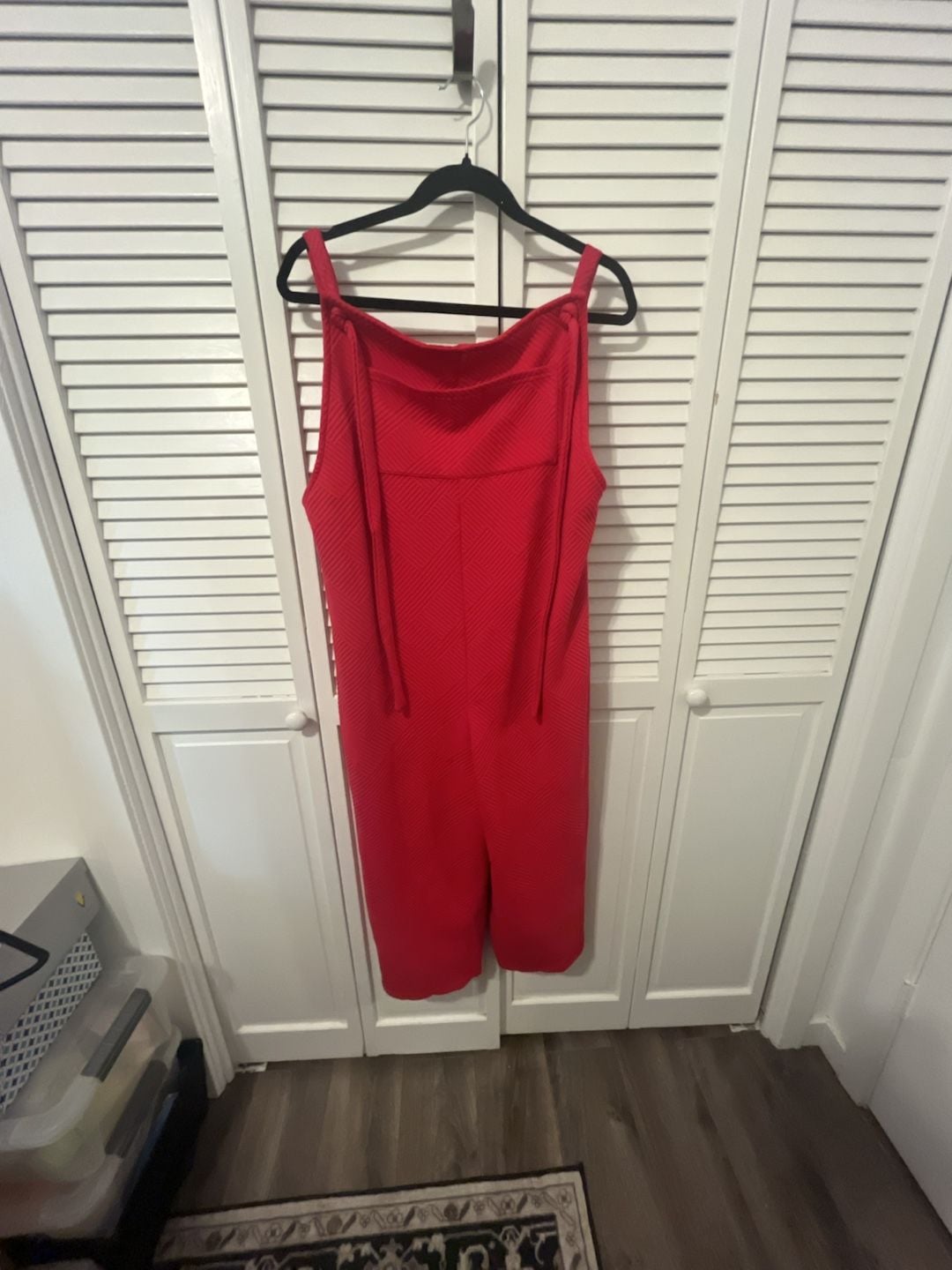 See and Be Seen Red Textured Sleeveless Jumpsuit Size Large 1
