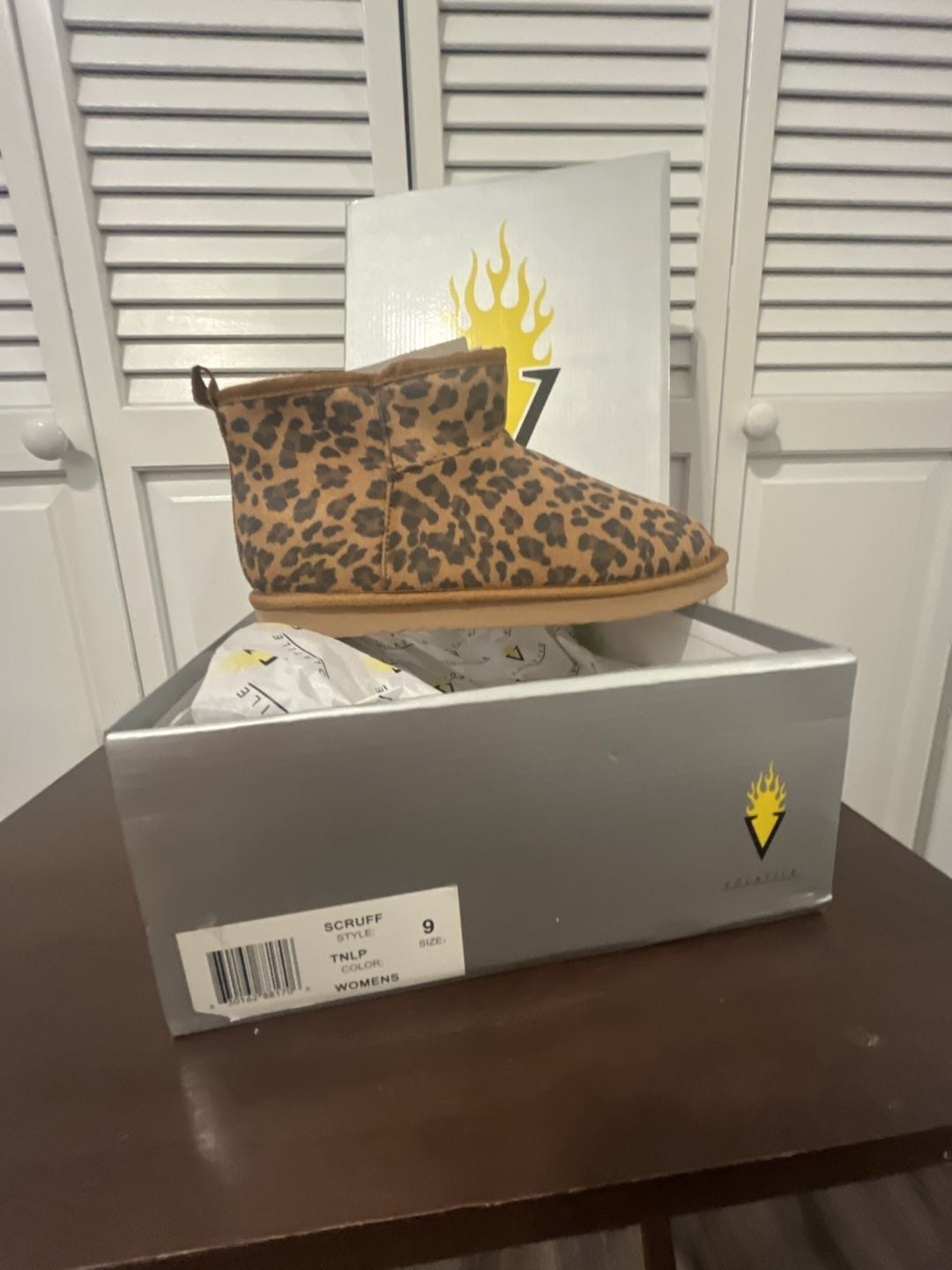 Volatile Scruff Women's Leopard Print Ankle Boots 2
