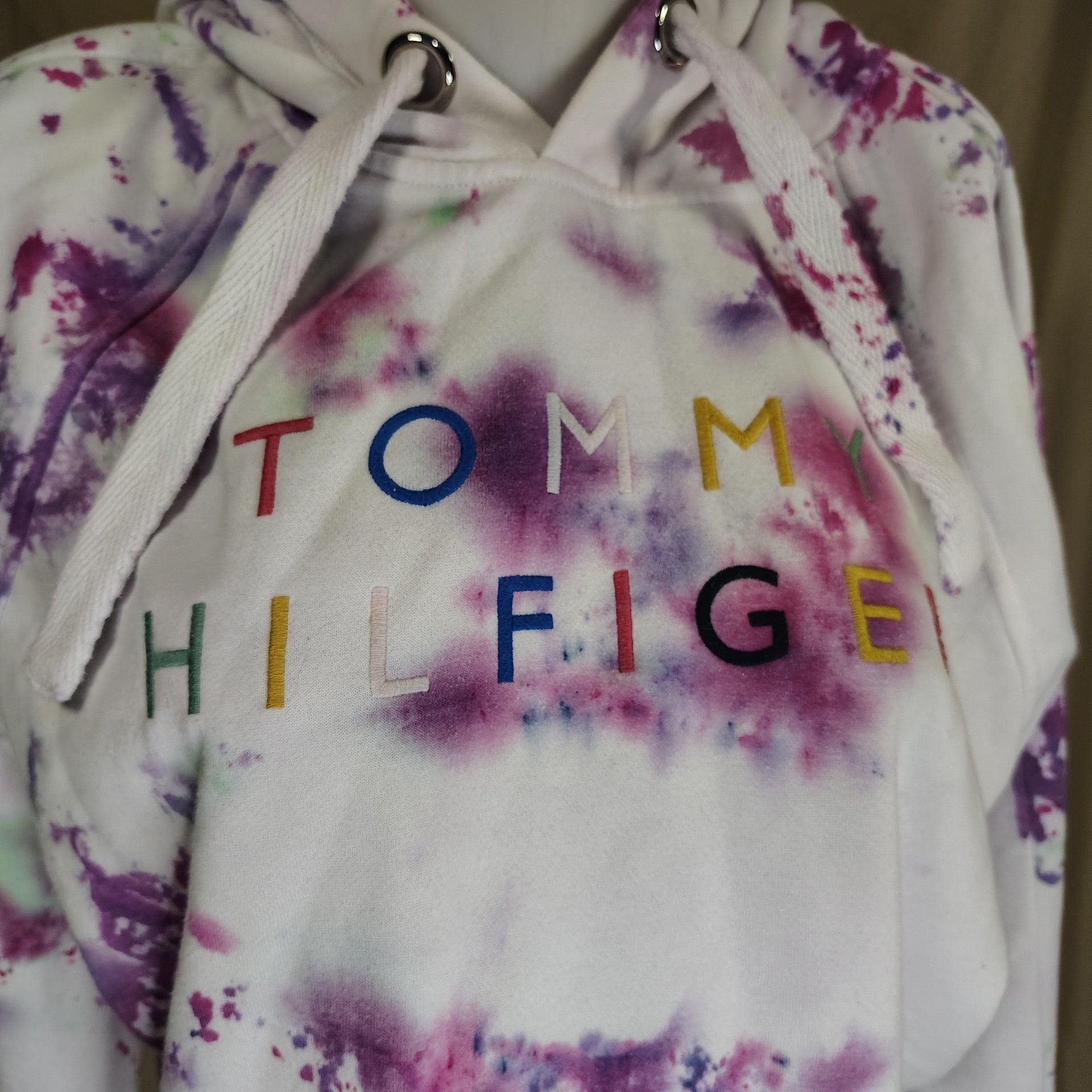 Tommy Hilfiger Women's Tie-Dye Embroidered Logo Hoodie Sweatshirt 2