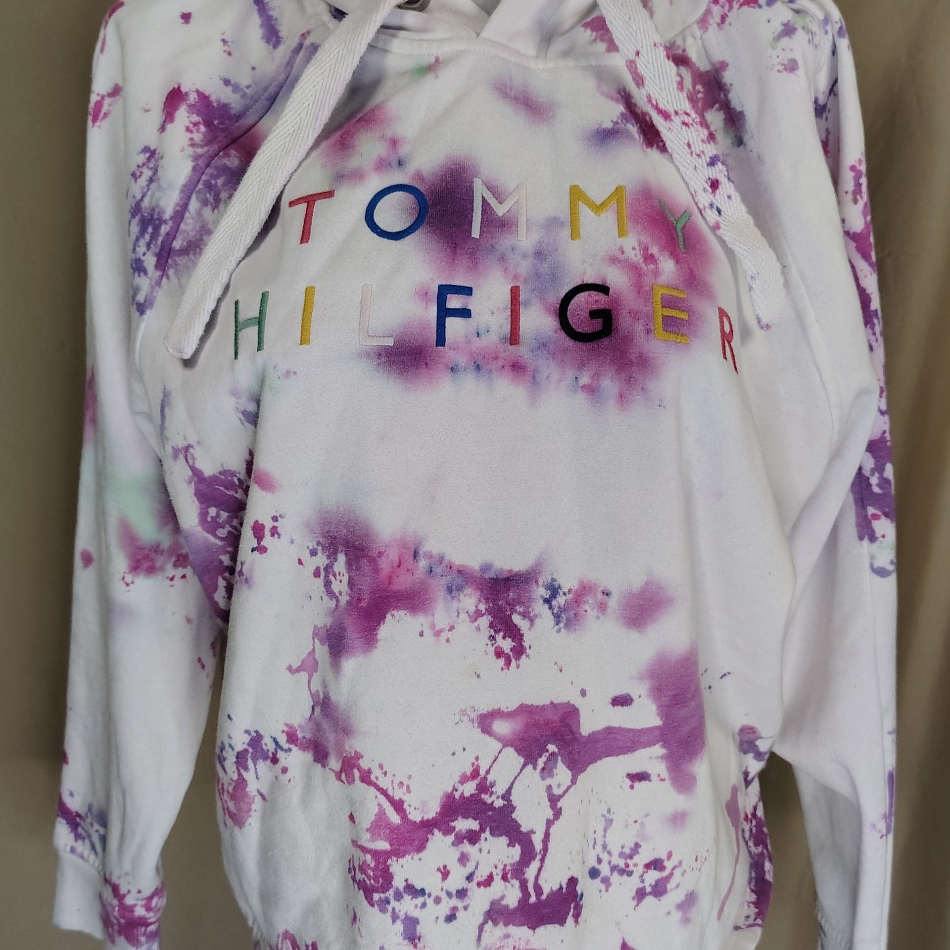 Tommy Hilfiger Women's Tie-Dye Embroidered Logo Hoodie Sweatshirt 9