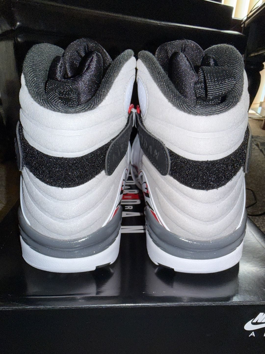 Air Jordan 8 Retro 'Bugs Bunny' 2025 Release 8