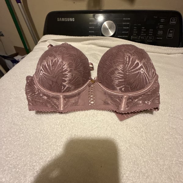 Daisy Fuentes Mauve Lace Padded Underwire Bra Size 36B
