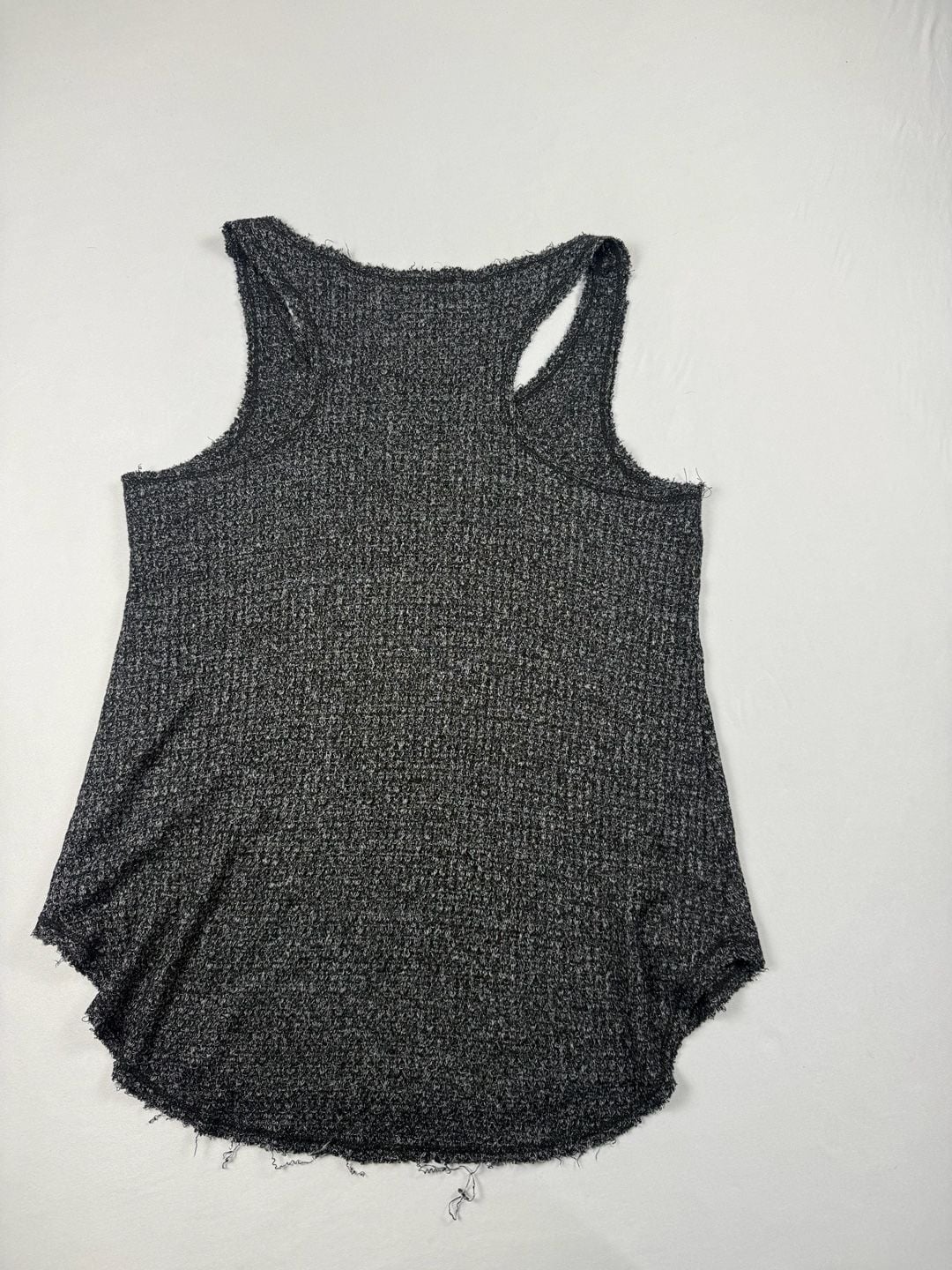 BKE Charcoal Textured Knit Tank Top | Distressed Hem Sleeveless Tank | Medium 4