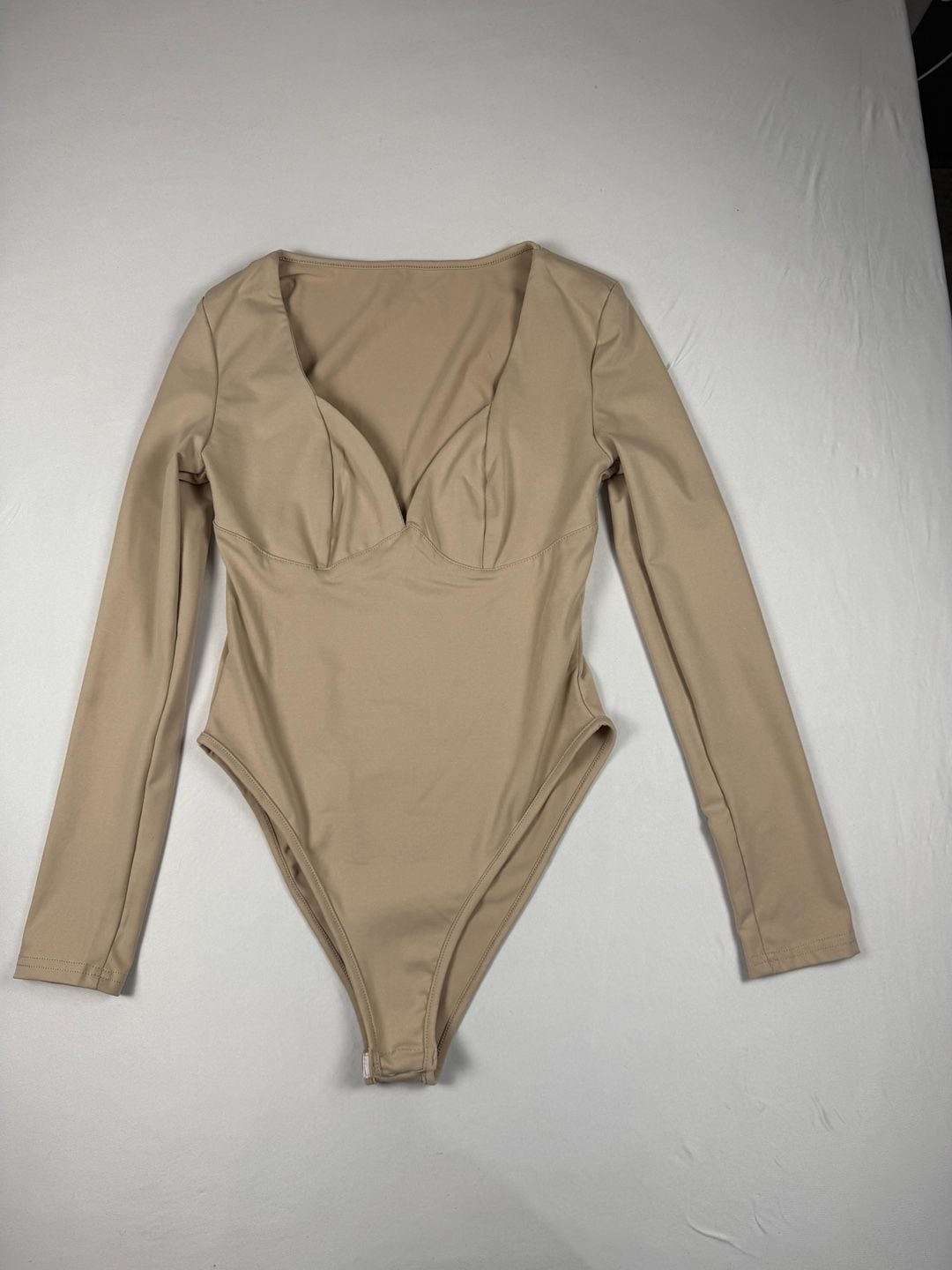 Nude Deep V Long Sleeve Bodysuit | Sculpting Stretch Bodysuit | Size Medium 3