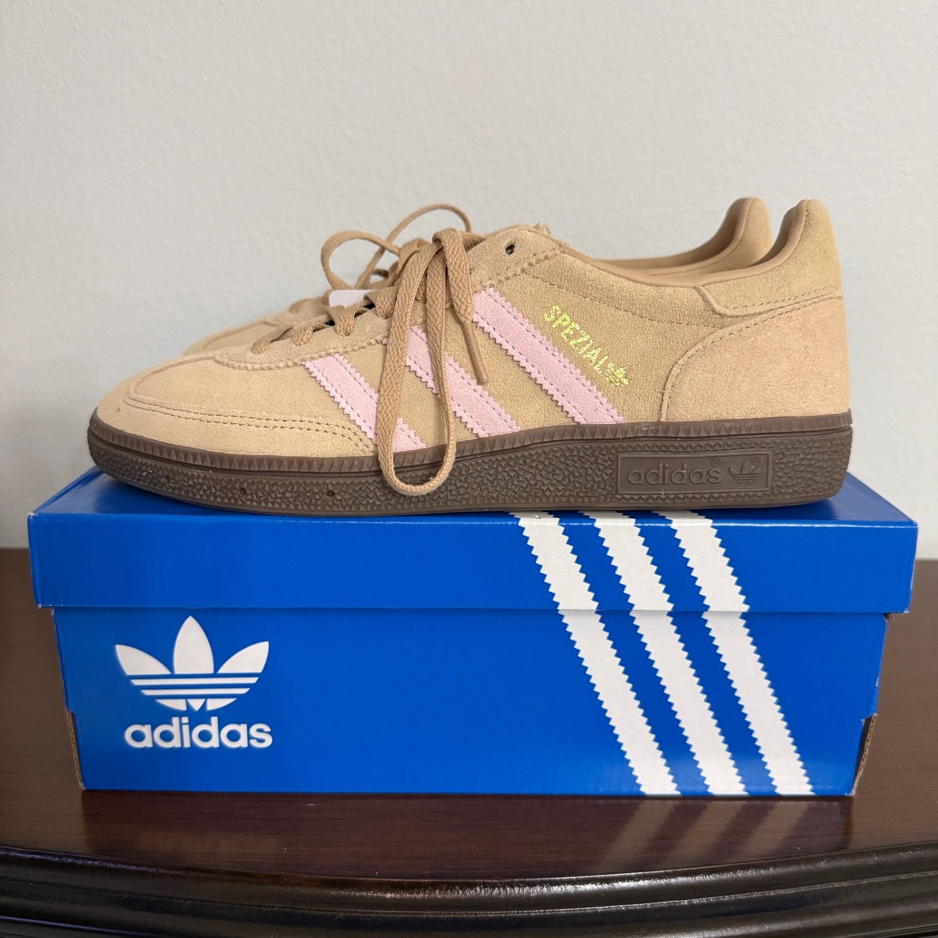 adidas Handball Spezial Women's Sneakers Warm Sandstone/Clear Pink Women sz 7.5 2