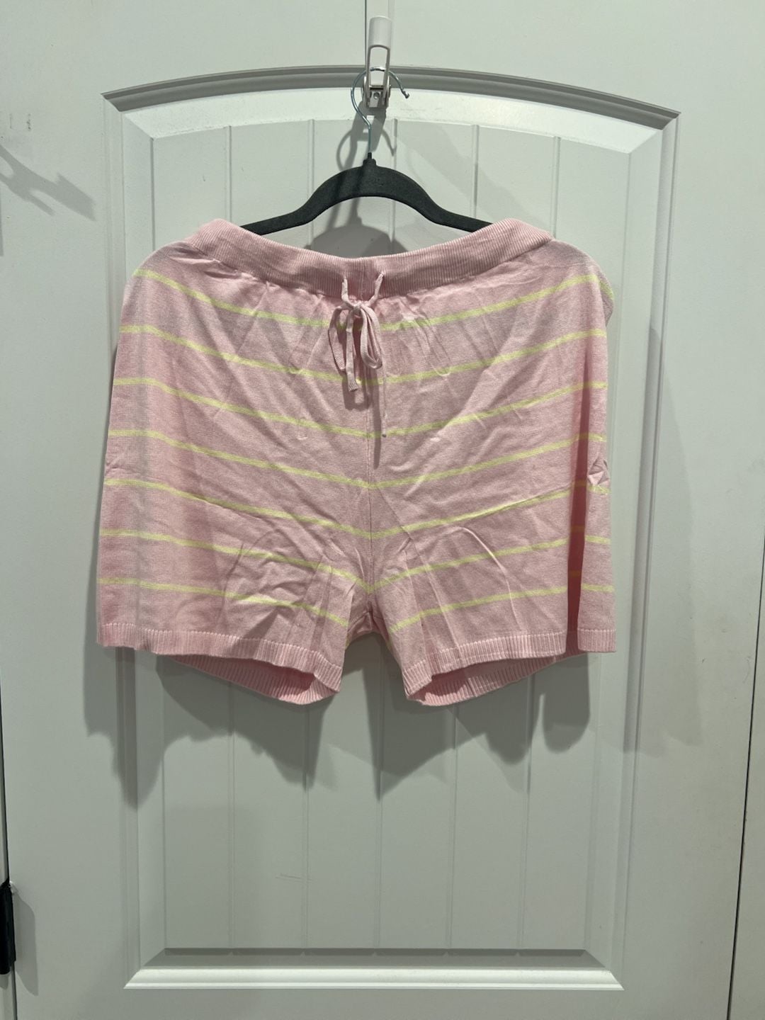 FISOEW 2-Piece Striped Knit Lounge Set with Oversized Top and Shorts 4