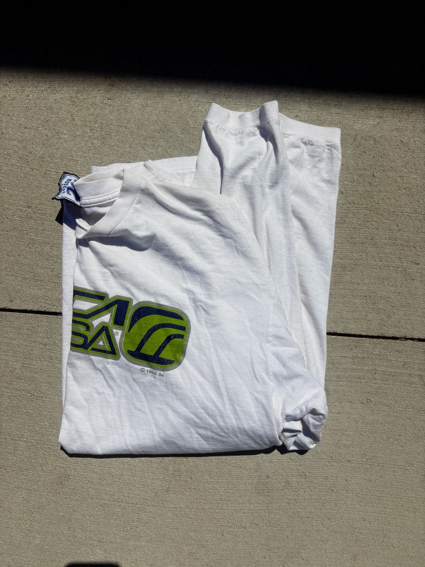 Vintage 1998 Mecca USA Long Sleeve Graphic T-Shirt 2