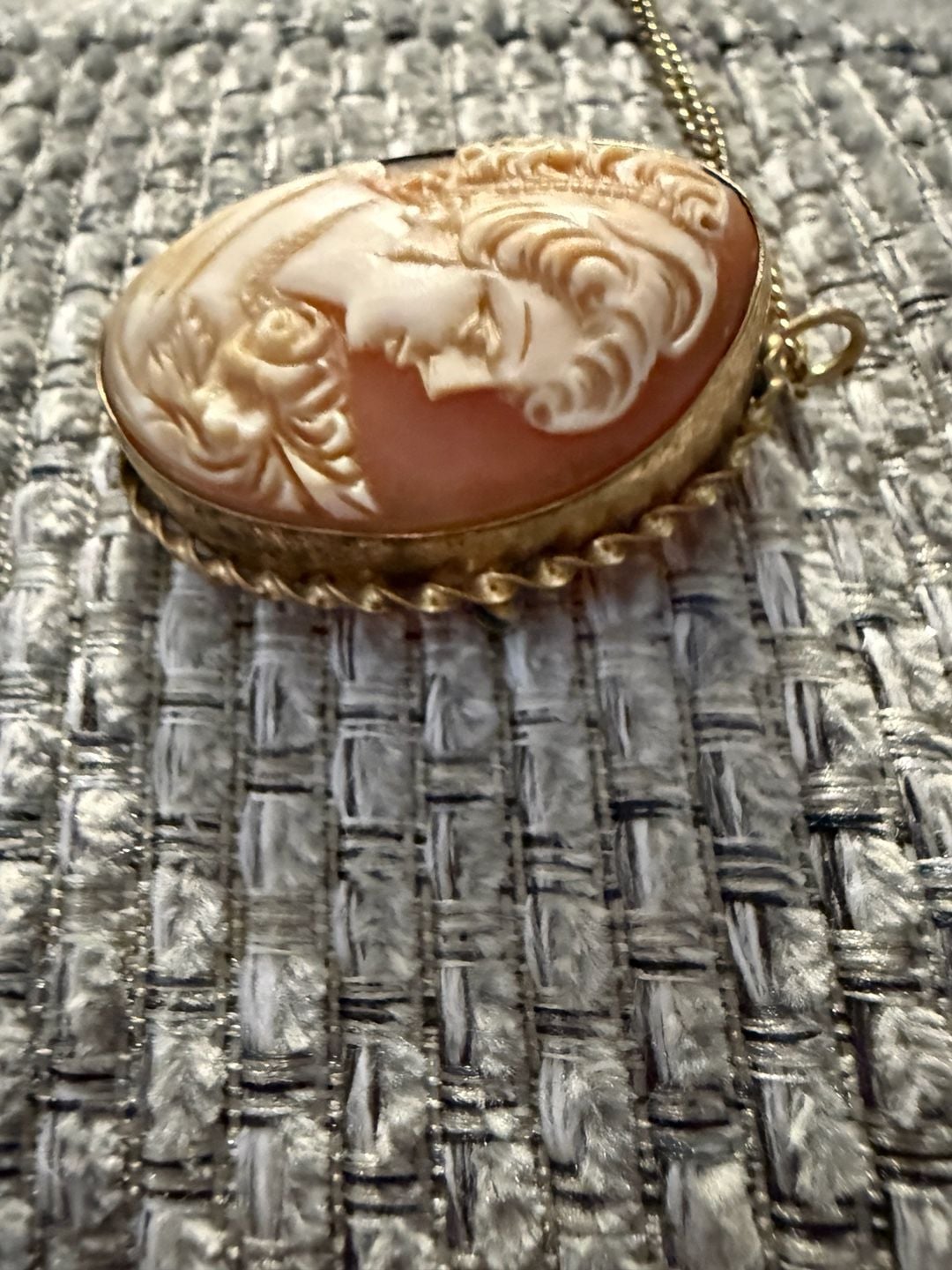 Vintage Cameo Pendant Necklace Gold Tone Setting. Not Shell. 12” Chain 5