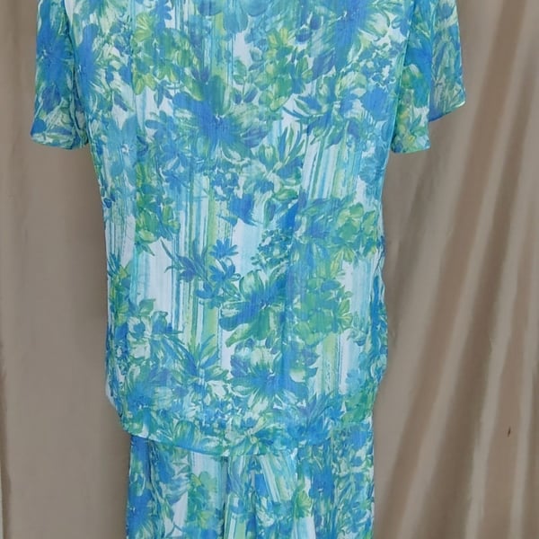 Vintage, Beach, Grandmacore Blue&Green Floral Watercolor Print Two-Piece Skirt and Top Set, size 16
