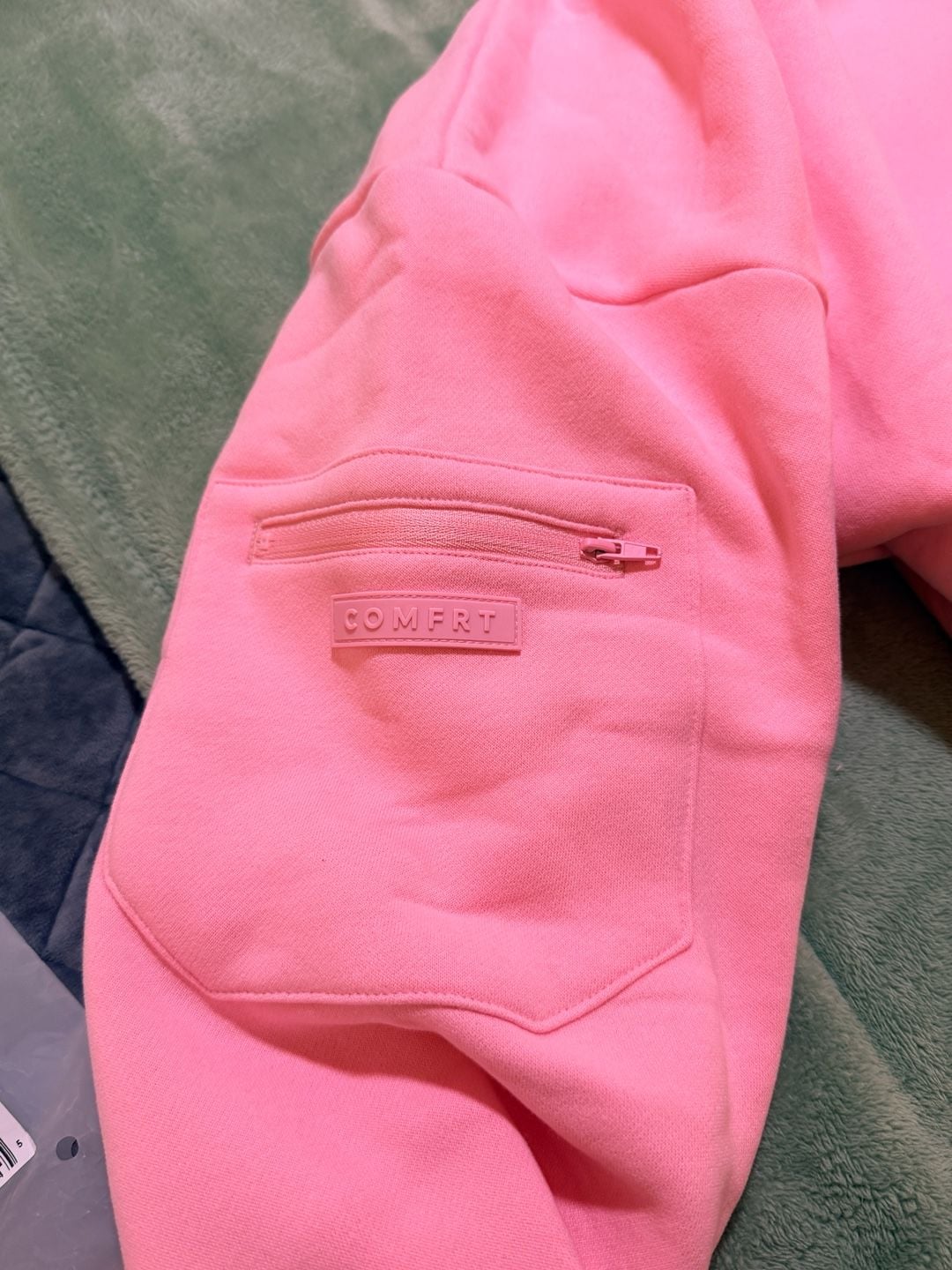 COMFRT Heavyweight Pink Hooded Pullover w/ Side Zipper Pocket 4