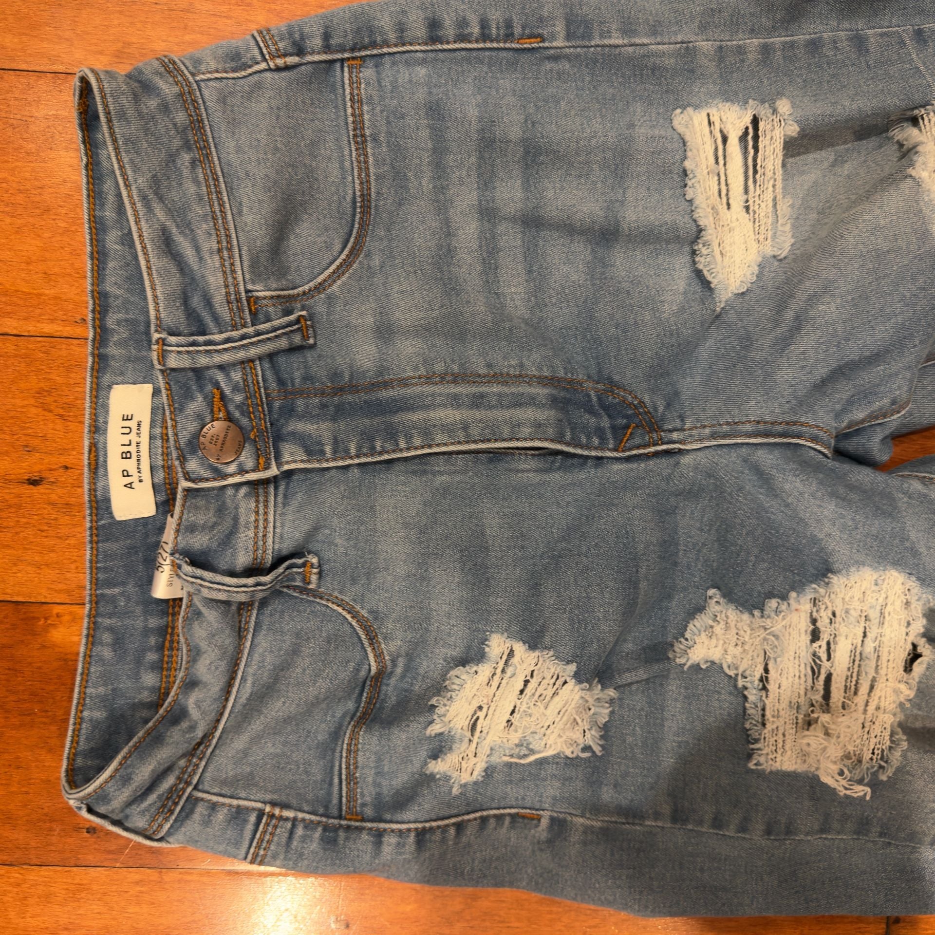 AP Blue by Aphrodite Jeans Women's Distressed Skinny Jeans Size 5/27 5