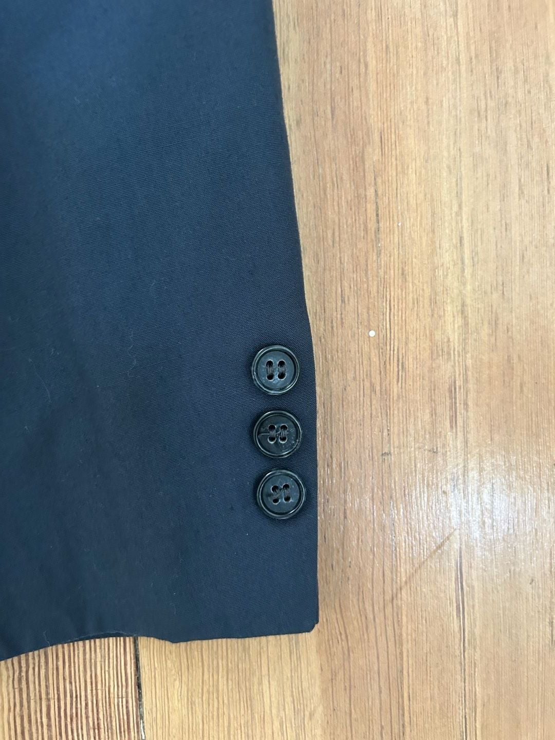 JoS. A. Bank Clothiers Men's Two-Piece Navy Blue Suit 7