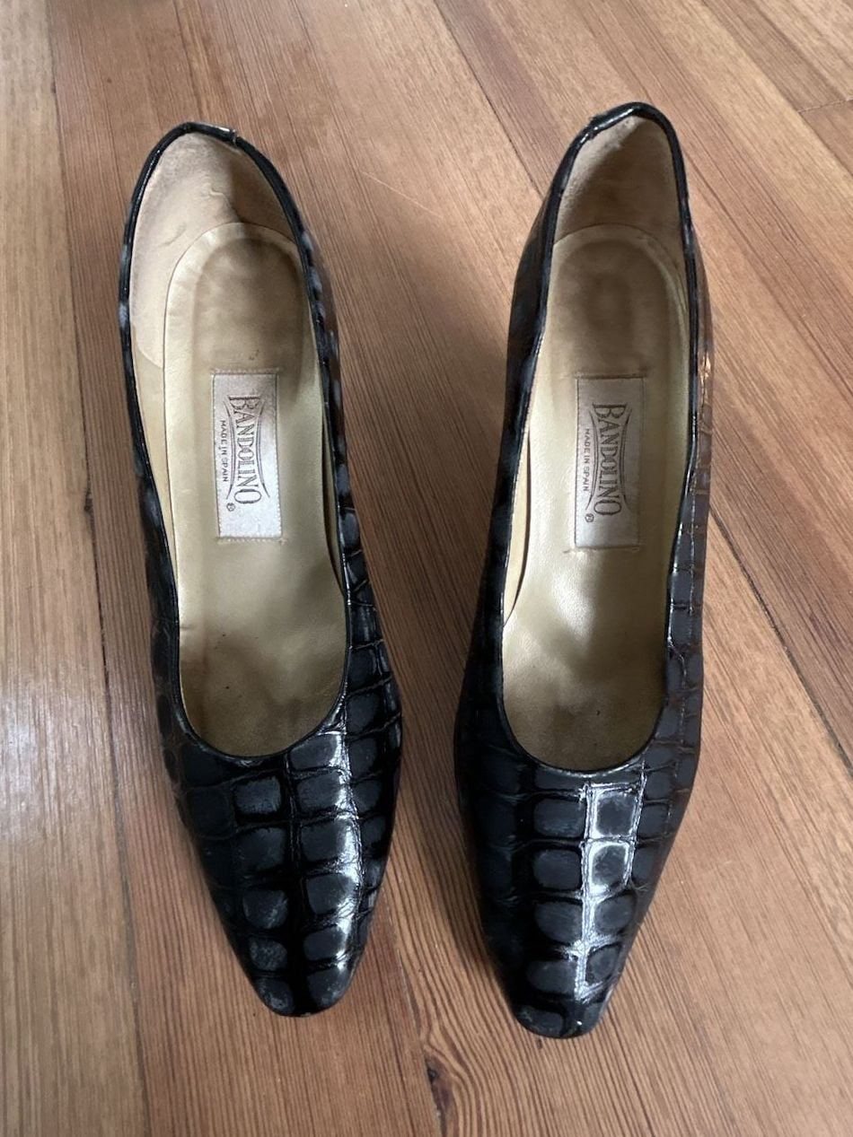 Bandolino vtg Black Patent Crocodile Embossed Leather Pumps 8.5M Made in Spain 3