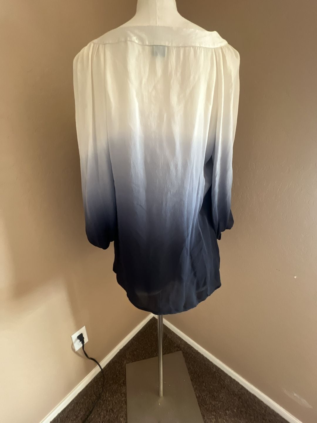 Karen Kane 100% Silk Ombre V-Neck Long Sleeve Blouse 5
