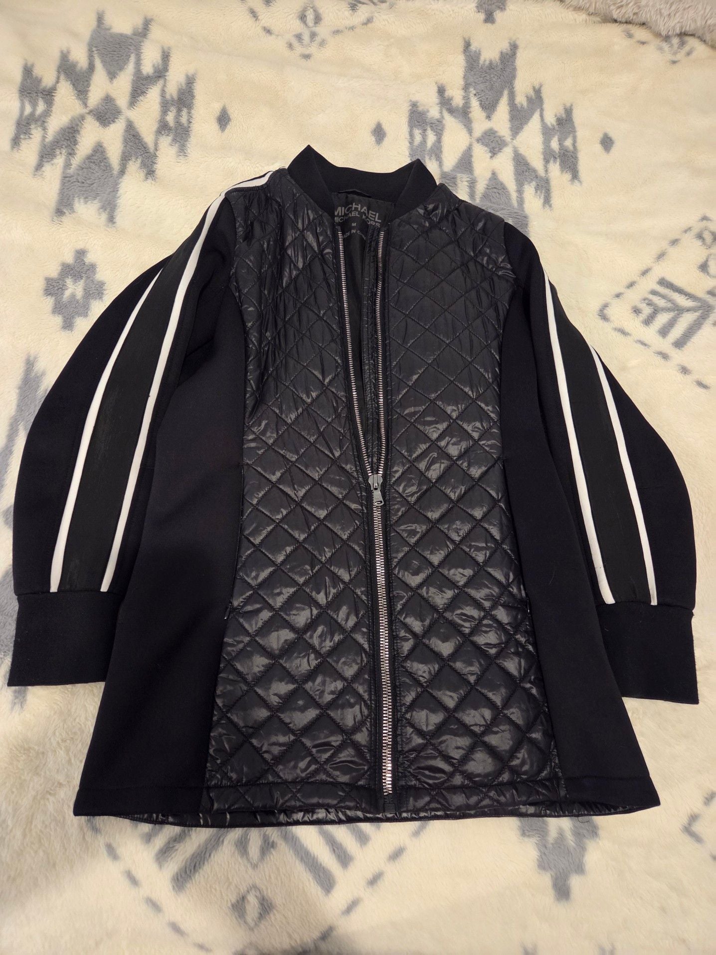 Michael Kors Women's Quilted Bomber Jacket with Contrast Stripe Sleeves.
*Estimated value is $85 on sellraze* 4