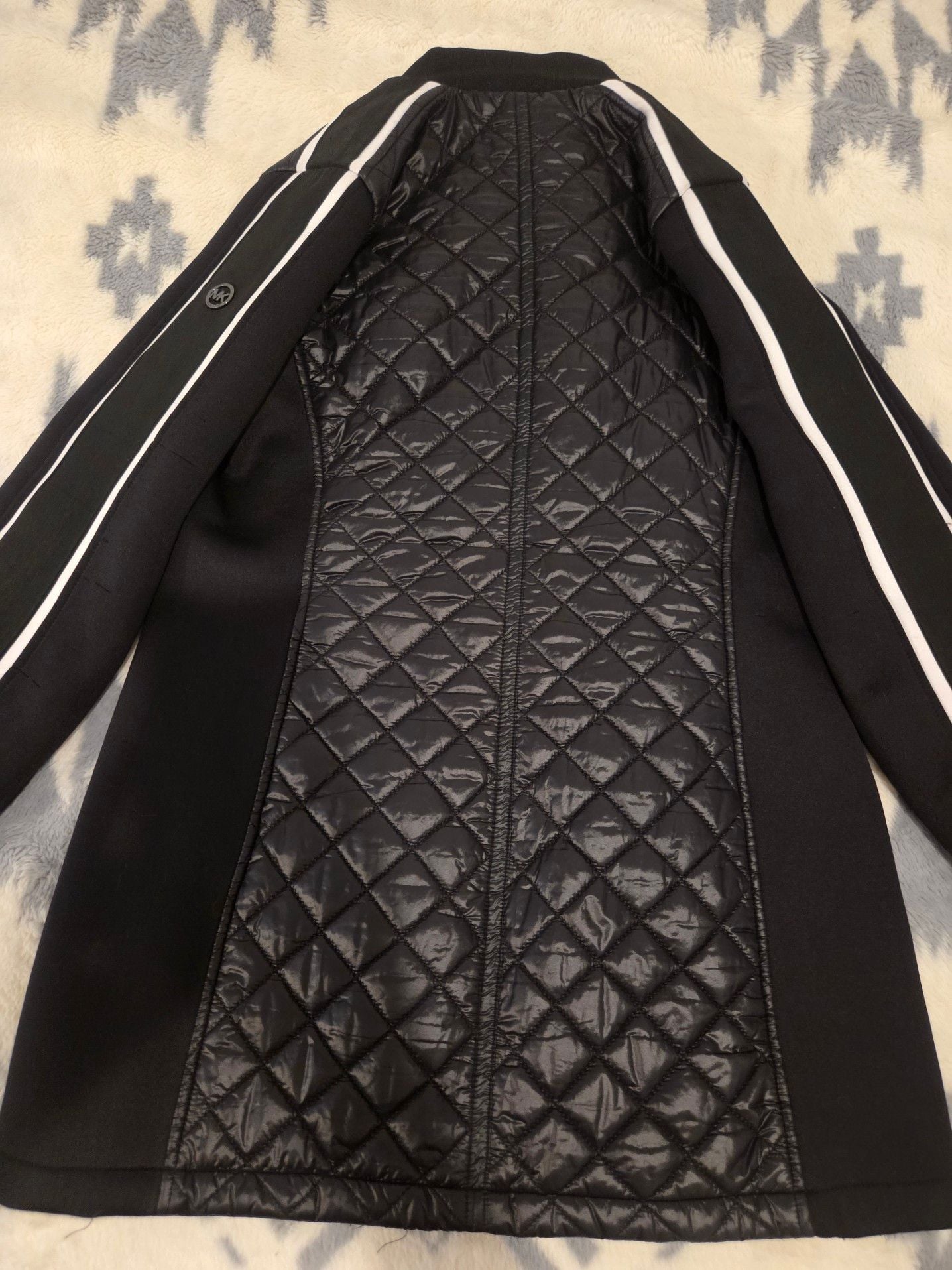 Michael Kors Women's Quilted Bomber Jacket with Contrast Stripe Sleeves.
*Estimated value is $85 on sellraze* 7
