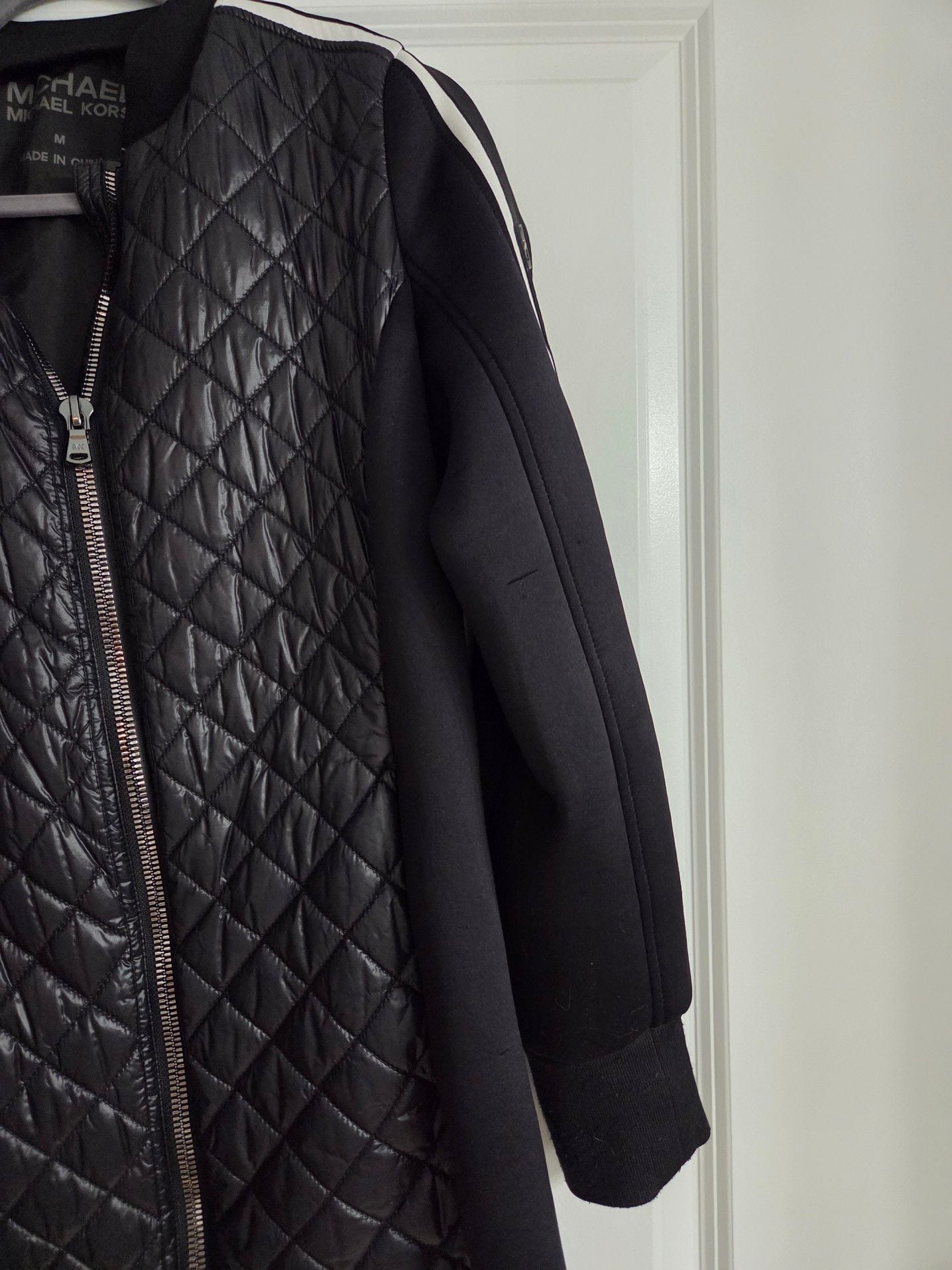 Michael Kors Women's Quilted Bomber Jacket with Contrast Stripe Sleeves.
*Estimated value is $85 on sellraze* 14