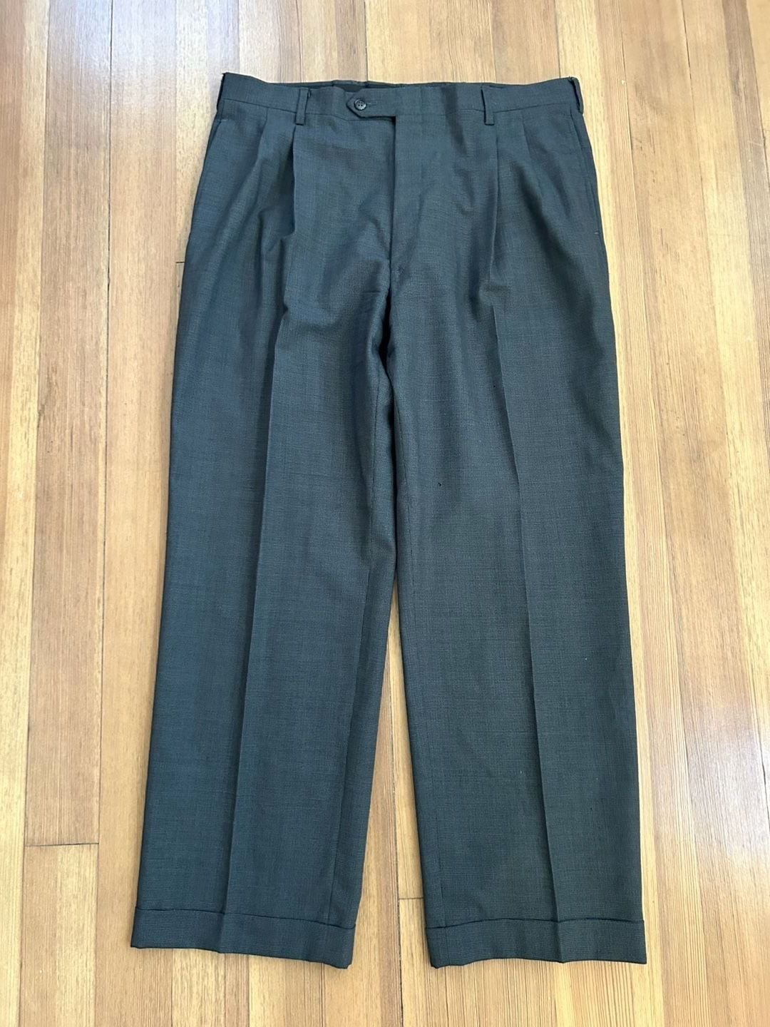 Jos. A. Bank Executive Collection 100% Pure Wool Dark Grey Men's Suit 8