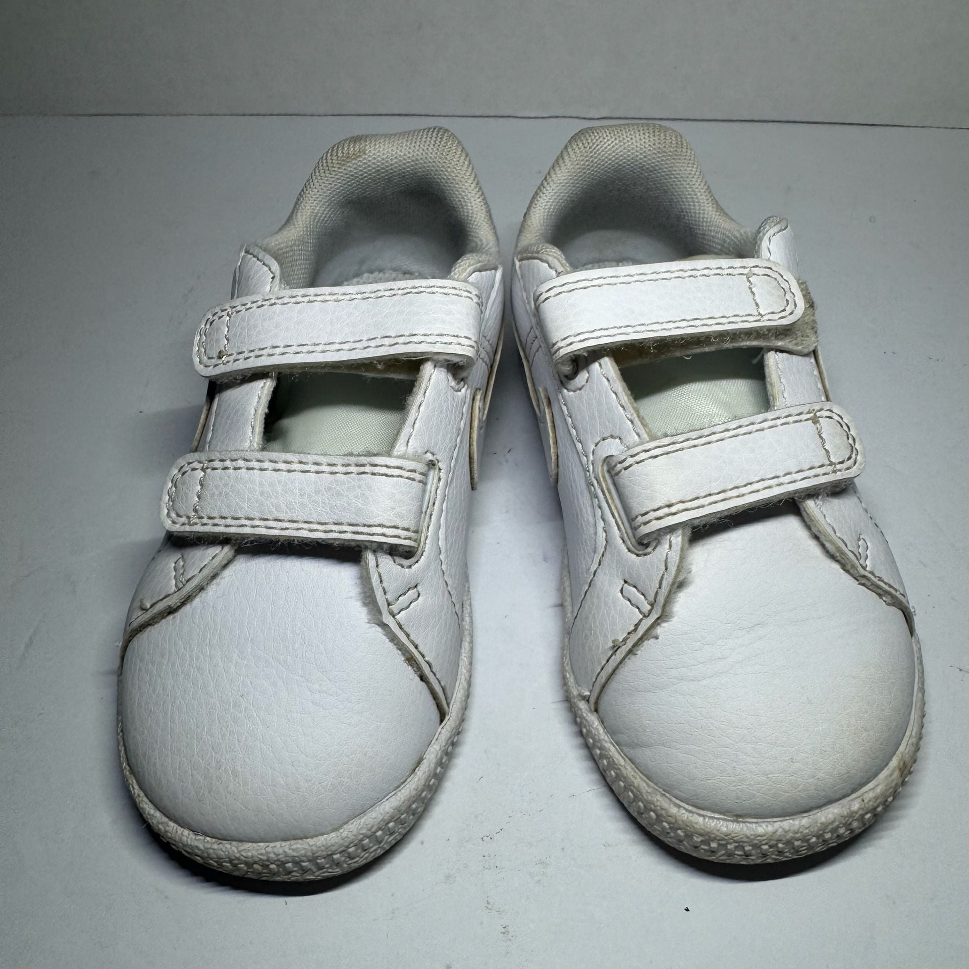 Nike Court Royale TDV Toddler Hook-and-Loop Sneakers White 833537-102 3
