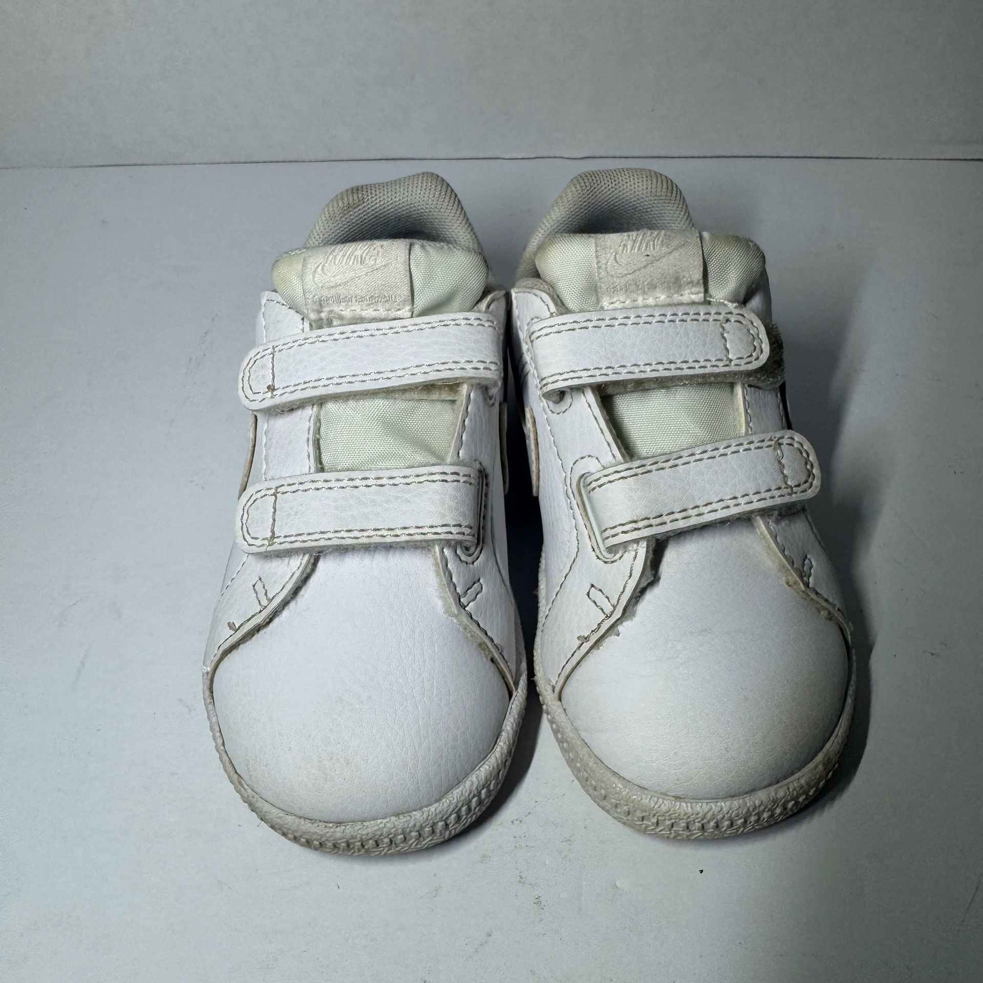 Nike Court Royale TDV Toddler Hook-and-Loop Sneakers White 833537-102 6
