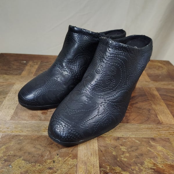 Whimsigoth, witchy, biker Black Embossed Studded Slip-On Mule Clog Heels Size 7M
