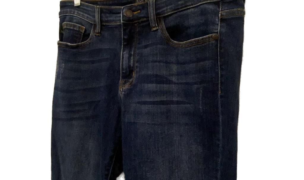 Judy Blue Women’s Size 11/30 Tapered Slim Fit Dark Wash Skinny Jeans 4