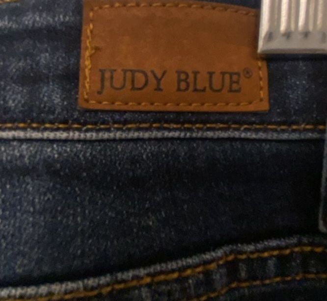 Judy Blue Women’s Size 11/30 Tapered Slim Fit Dark Wash Skinny Jeans 7