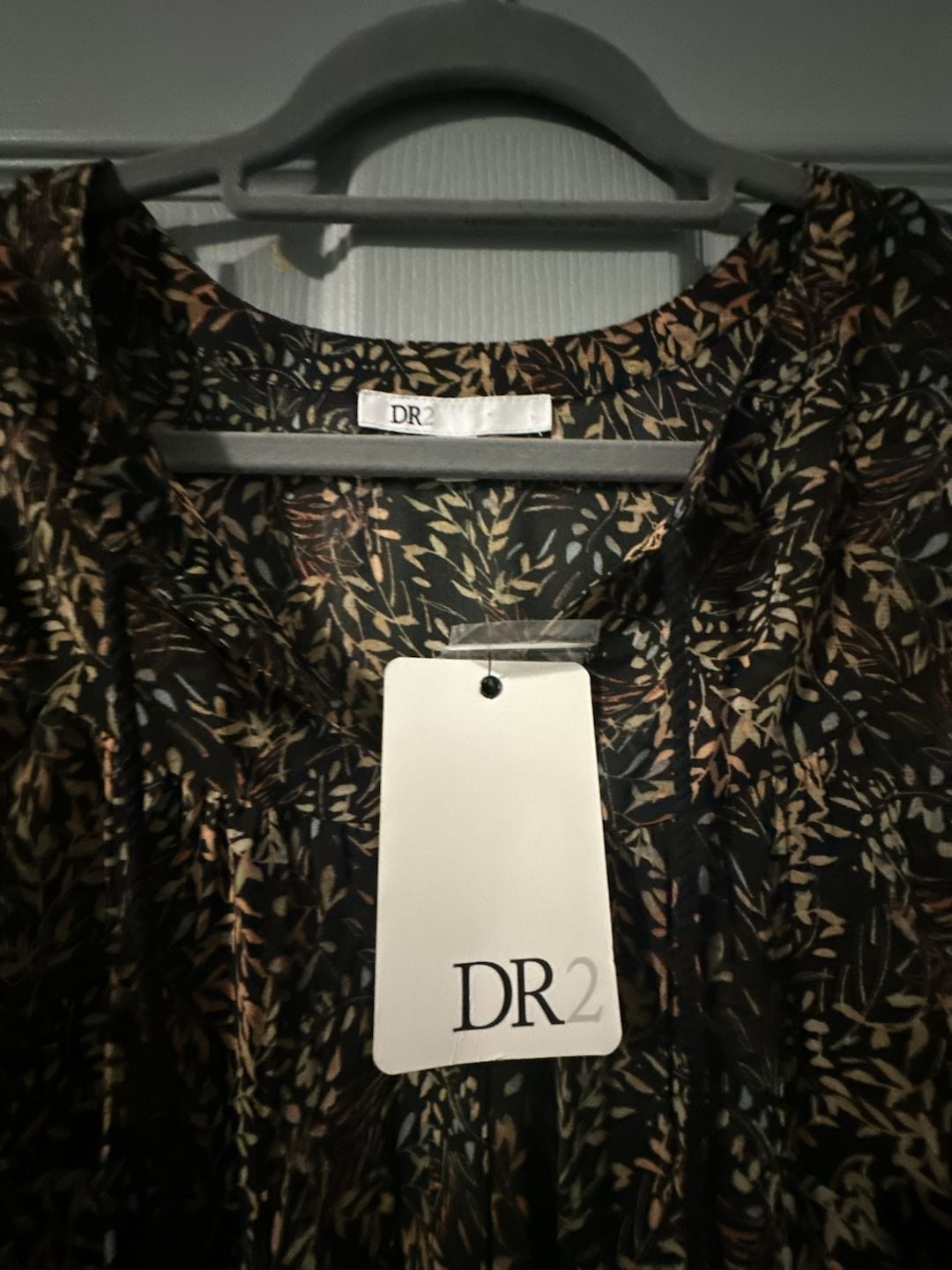DR2 Floral Print Split-Neck Short Sleeve Blouse with Tassel Ties 3