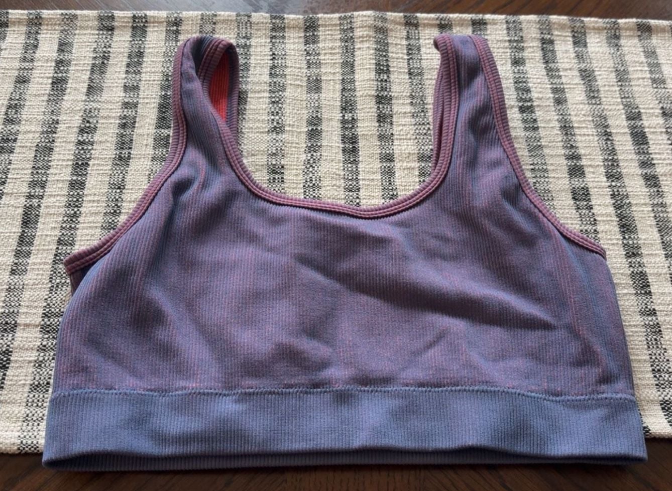 Fabletics Women's Ribbed Scoop Neck Sports Bra Size Large 2