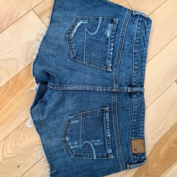 8 American Eagle Distressed Raw Hem Denim Shortie Shorts