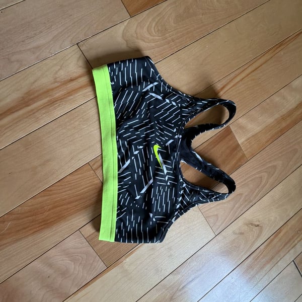 L Nike Pro Classic Bash Dri-FIT Sports Bra Black Volt White
