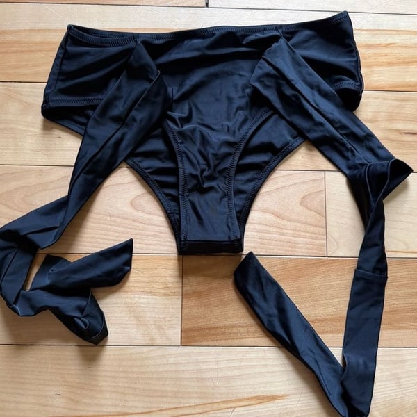 Size L, NWT Cupshe Black Wrap-Tie Bikini Bottom