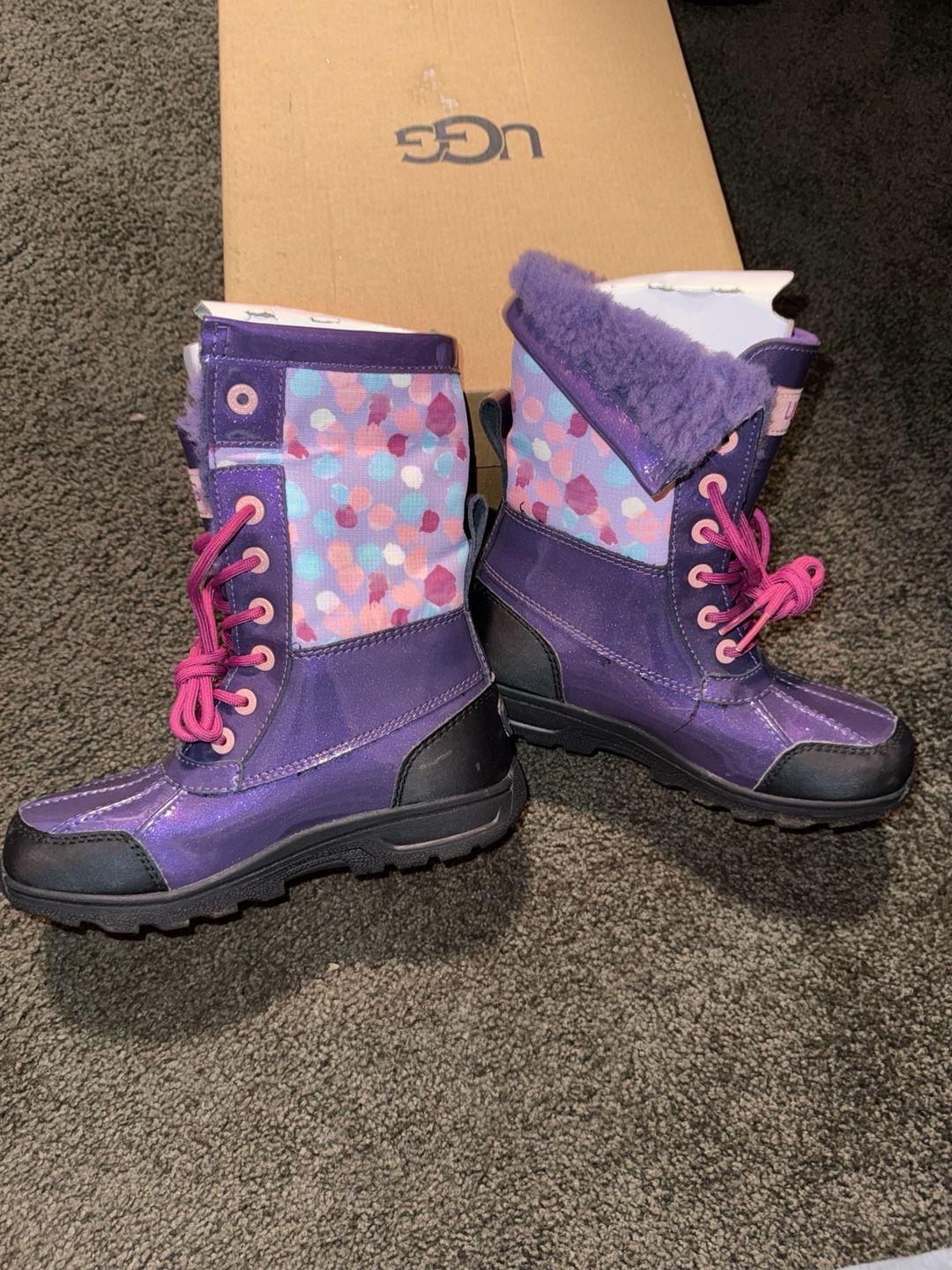 UGG Kids Butte II Waterproof Winter Boots in Purple/Pink Size 2 3