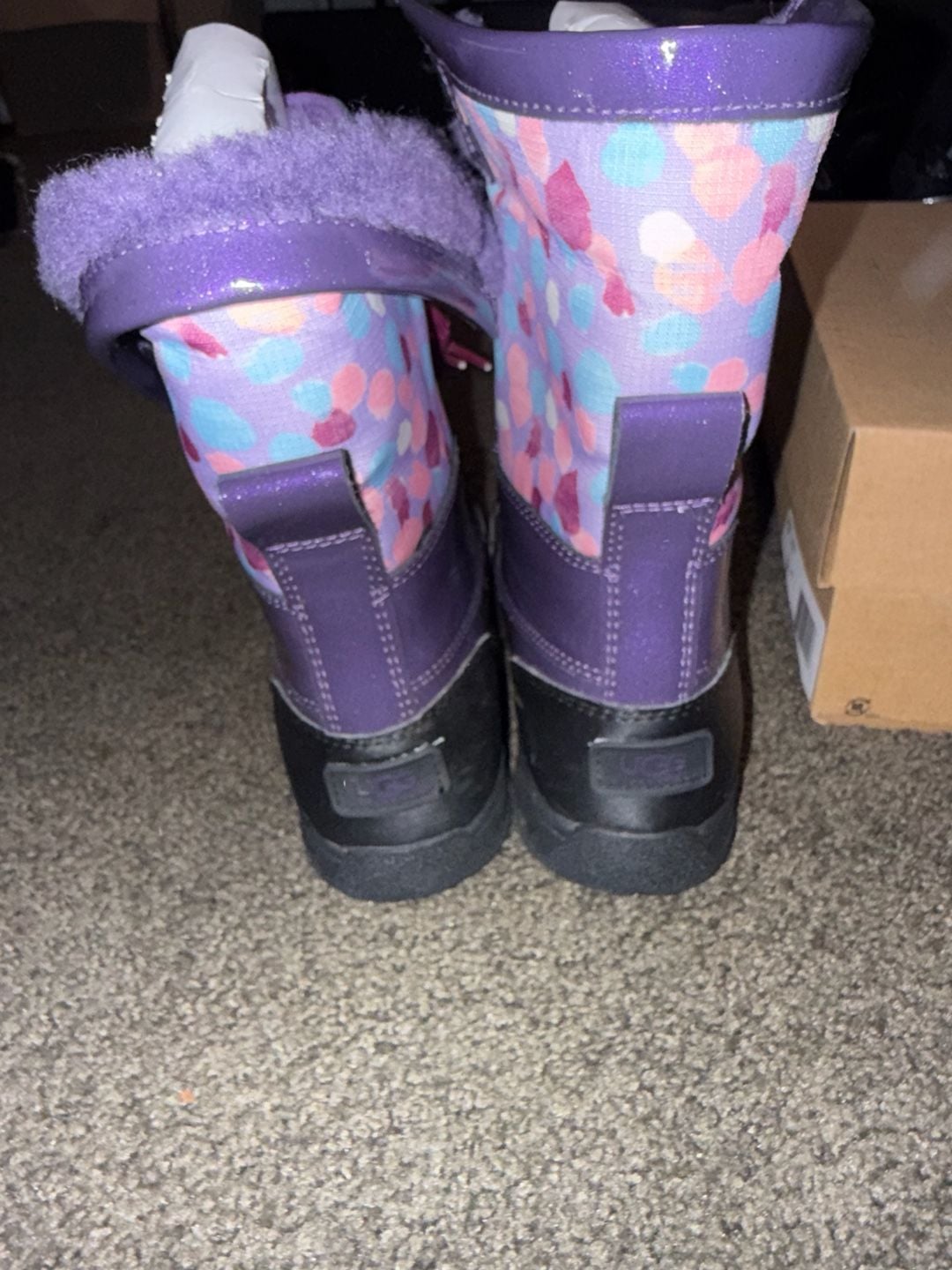 UGG Kids Butte II Waterproof Winter Boots in Purple/Pink Size 2 5