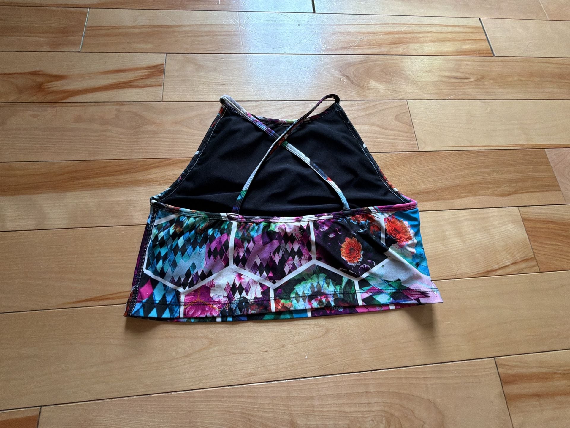 Betsey Johnson Performance Multicolor Geometric Floral High Neck Sports Bra size L 2