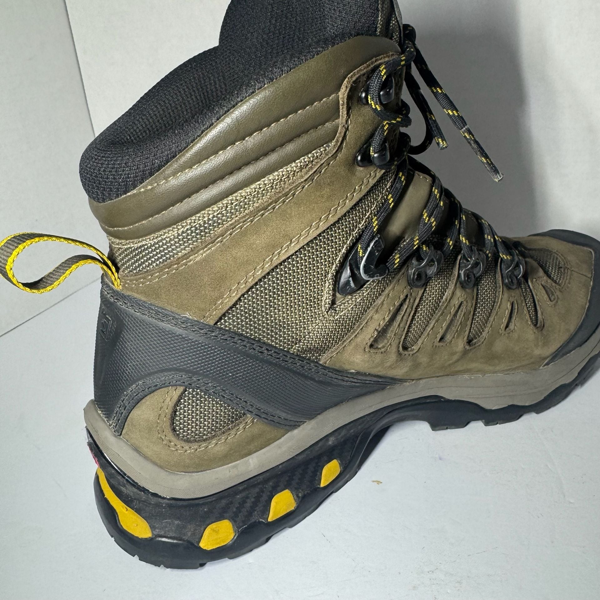 Salomon Quest 4D 3 GTX Gore-Tex Hiking Boots 17