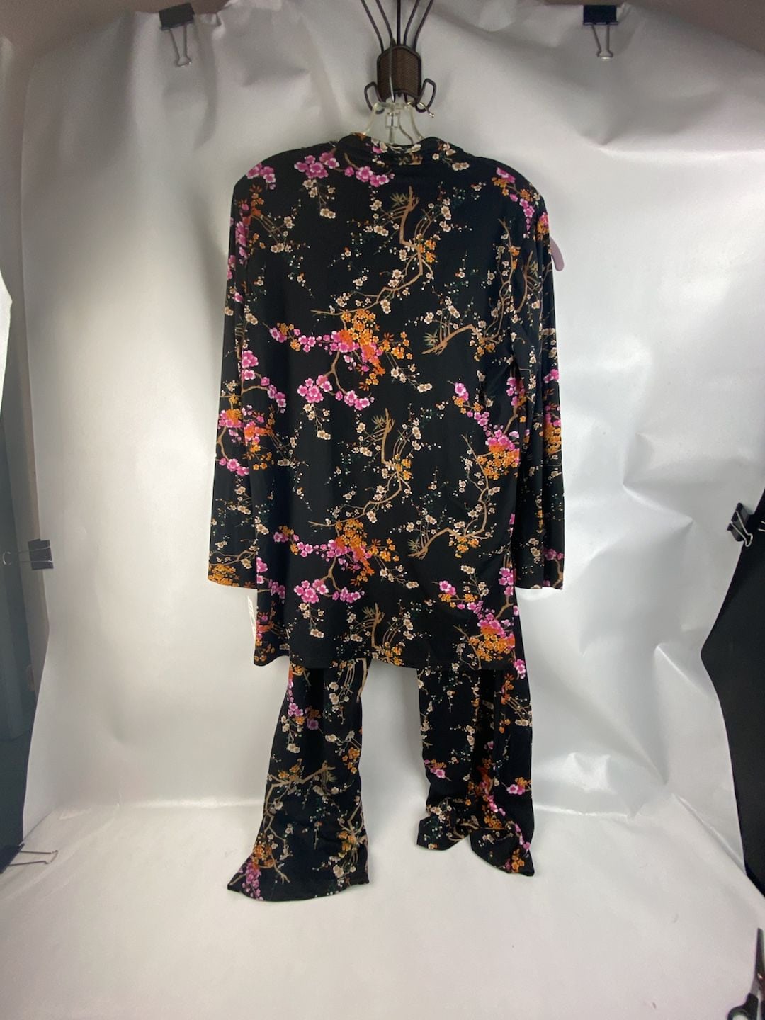 N Natori Floral Print Notch Collar Long Sleeve Pajama Set 2