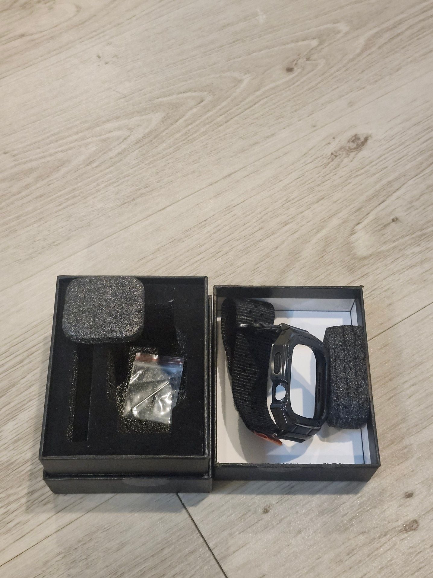 BAITEYOU Protective Apple Watch Case and Band Set 3