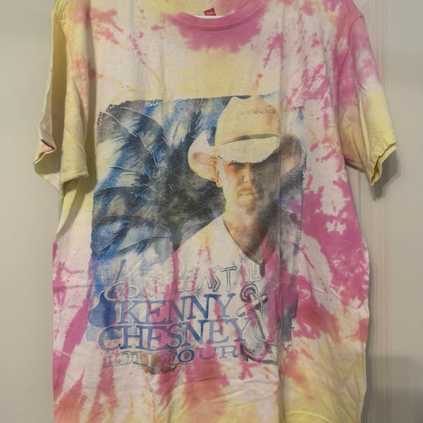 Vintage 2011 Kenny Chesney Goin' Coastal Tour Tie-Dye Graphic T-Shirt