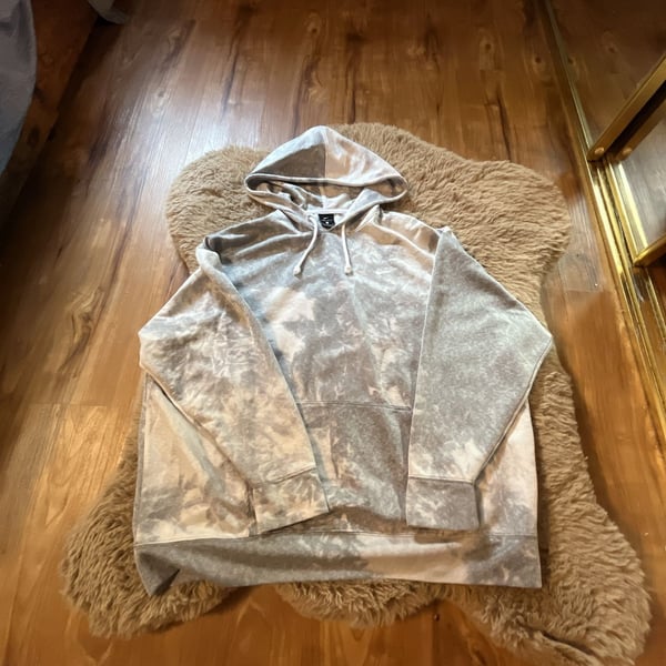 Nike Icon Clash Women's Tie-Dye Fleece Pullover Hoodie Gray