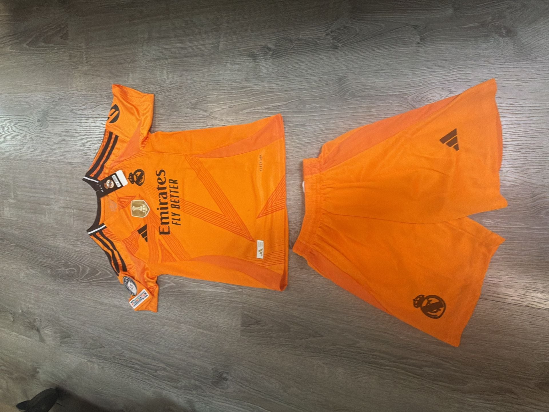 Real Madrid 2024/25 Away Soccer Jersey and Shorts Set 9