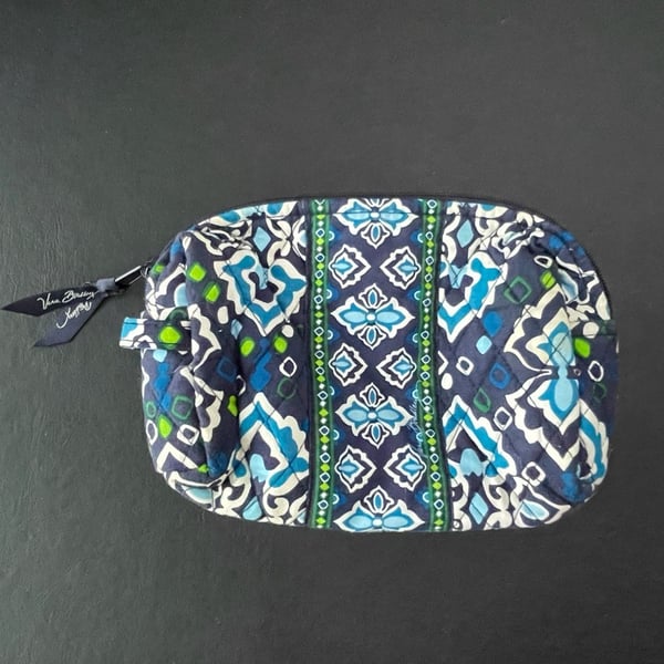 Vera Bradley Quilted Cotton Cosmetic Makeup Case in Ink Blue Medallion Pattern