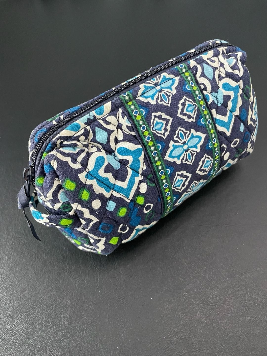 Vera Bradley Quilted Cotton Cosmetic Makeup Case in Ink Blue Medallion Pattern 4