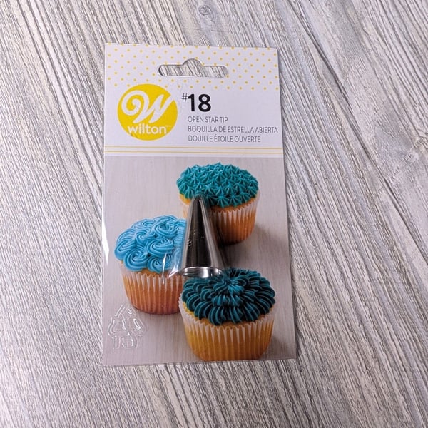 Wilton #18 Open Star Cake Decorating Piping Tip